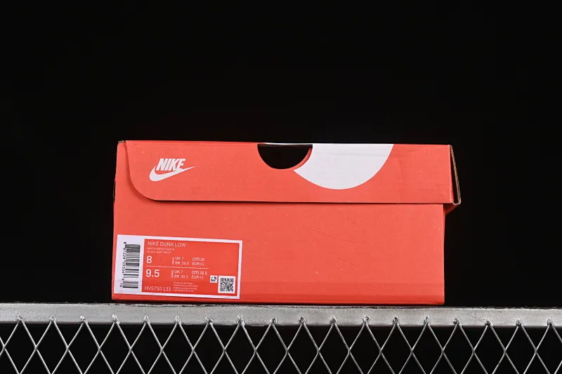 All categories Nk SB Dunk Series Nk SB Dunk Low low-top sneakers Nike Dunk Low "Floral Swoosh" floral theme low-top casual sneakers HV5750-133